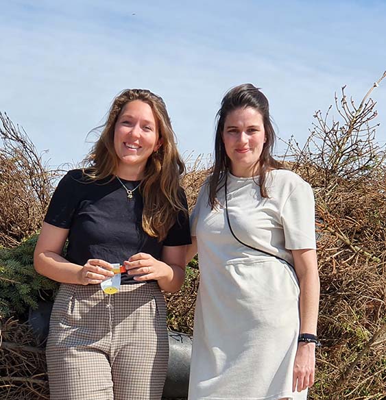 Marianne en Gina van het grondstoffenbos